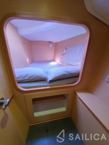 Lagoon 380 - Yacht Charter Sailica