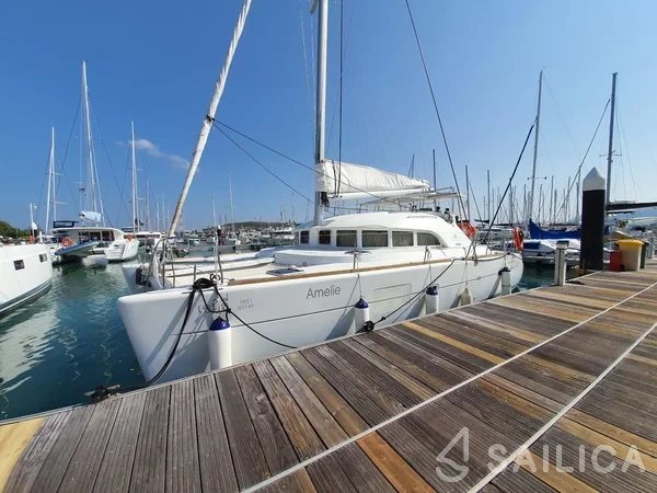 Lagoon 380 - Yacht Charter Sailica