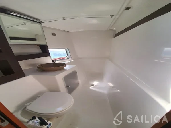 Mahe 36 Evolution - Yacht Charter Sailica