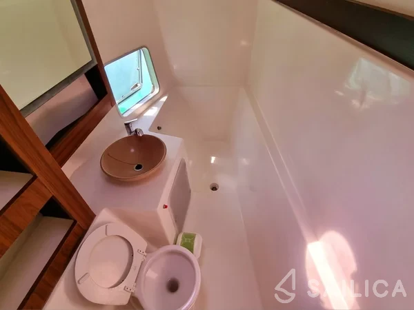 Mahe 36 Evolution - Yacht Charter Sailica