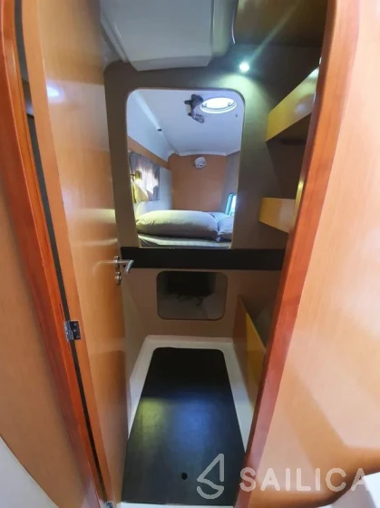 Mahe 36 Evolution - Yacht Charter Sailica