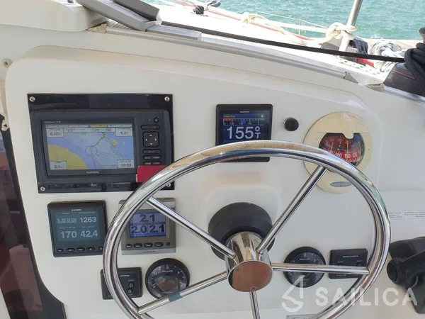 Mahe 36 Evolution - Yacht Charter Sailica
