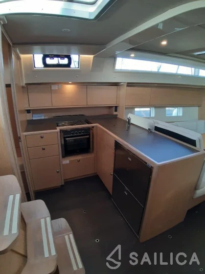Bavaria C45 - Yacht Charter Sailica