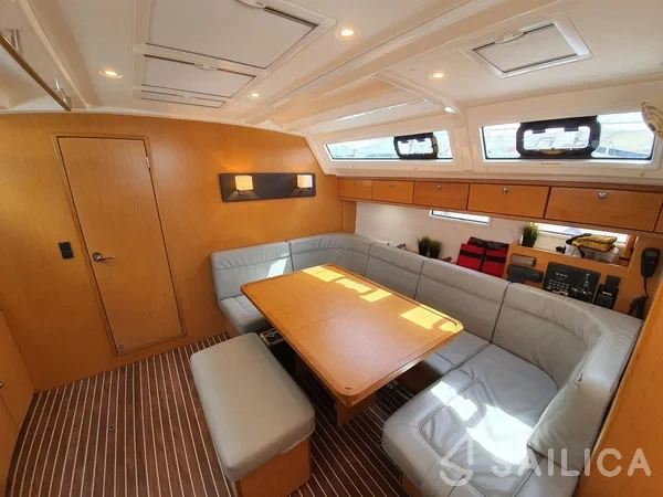 Bavaria 46 Cruiser - Yacht Charter Sailica