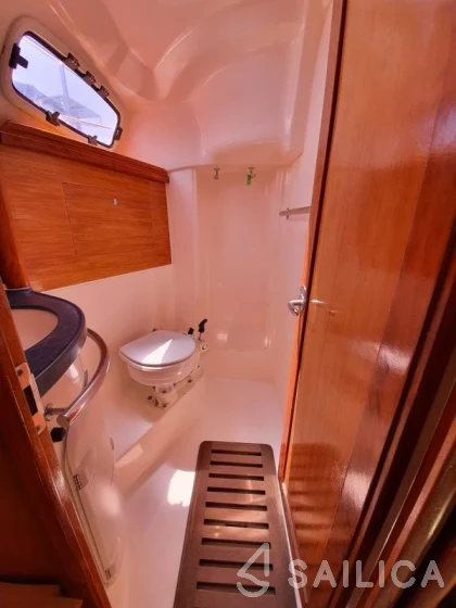 Bavaria 33 Cruiser - Yacht Charter Sailica
