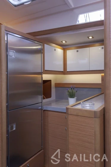 Dufour 530 - Yacht Charter Sailica