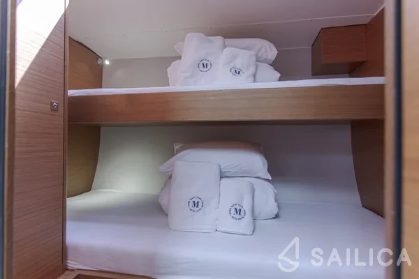 Dufour 530 - Yacht Charter Sailica