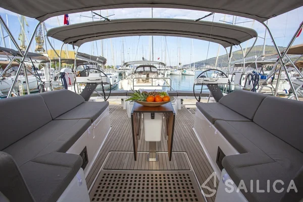 Dufour 530 - Yacht Charter Sailica