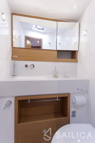 Dufour 530 - Yacht Charter Sailica