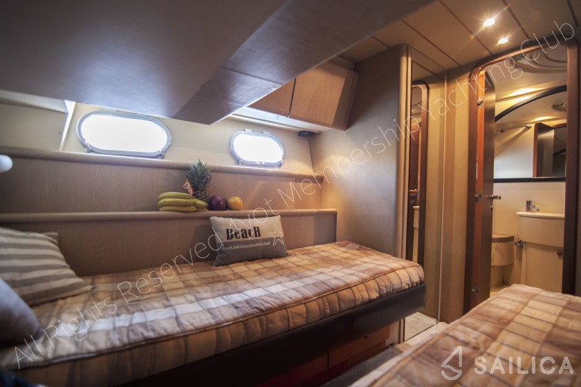 Ferretti Yachts 52/8 - Yacht Charter Sailica