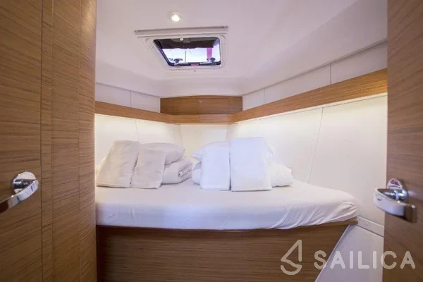 Elan 40 Impression - Yacht Charter Sailica