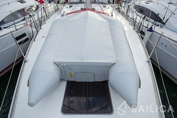 Bavaria 41 Cruiser - Yacht Charter Sailica