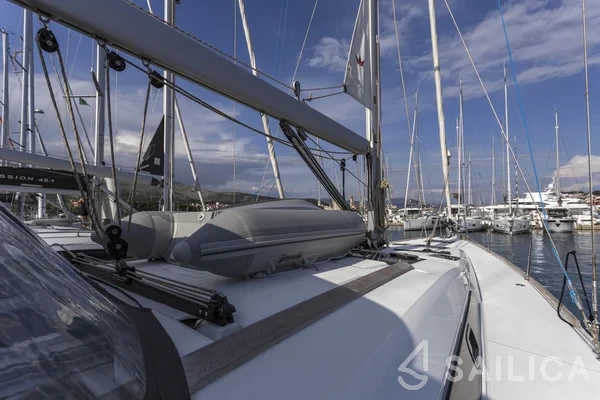 Dufour 460 GL - Yacht Charter Sailica