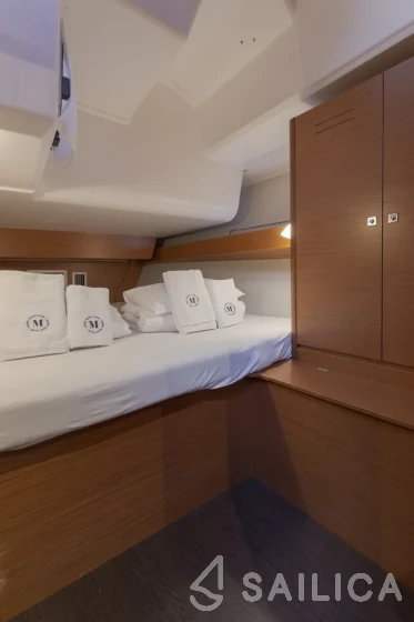 Dufour 460 GL - Yacht Charter Sailica