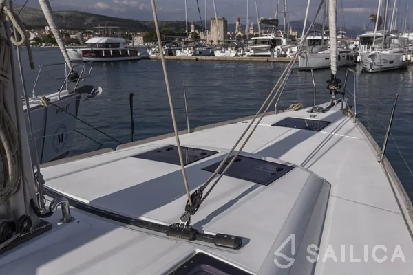 Dufour 460 GL - Yacht Charter Sailica