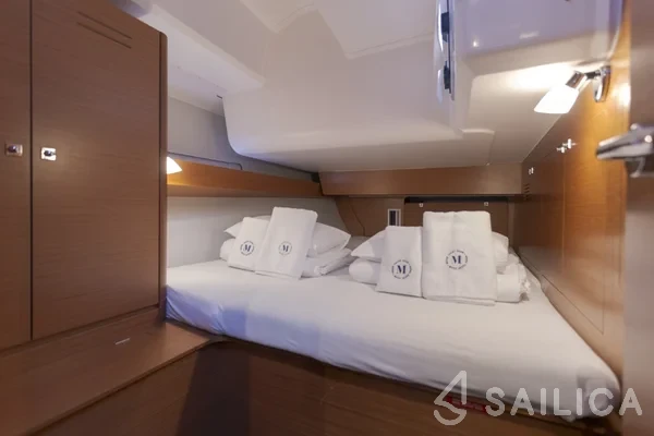 Dufour 460 GL - Yacht Charter Sailica