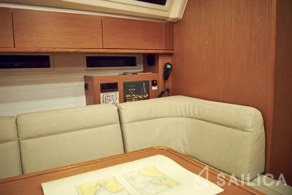 Bavaria 46 Cruiser - Yacht Charter Sailica