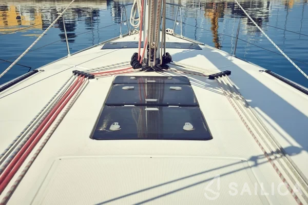 Bavaria 46 Cruiser - Yacht Charter Sailica