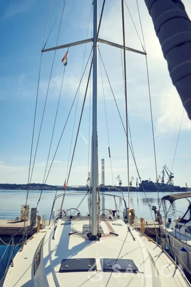 Bavaria 46 Cruiser - Yacht Charter Sailica