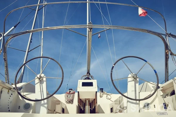Bavaria 46 Cruiser - Yacht Charter Sailica