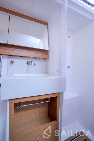 Dufour 530 - Yacht Charter Sailica