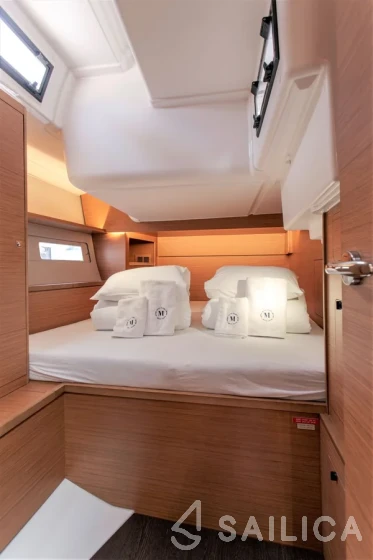 Dufour 530 - Yacht Charter Sailica