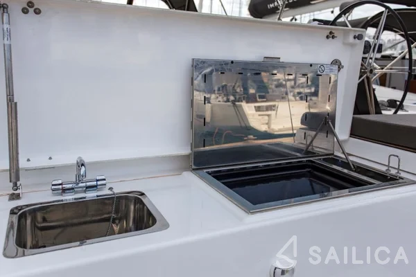 Dufour 530 - Yacht Charter Sailica