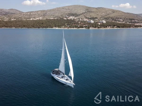 Dufour 530 - Yacht Charter Sailica