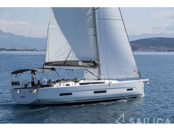 Dufour 530 - Yacht Charter Sailica