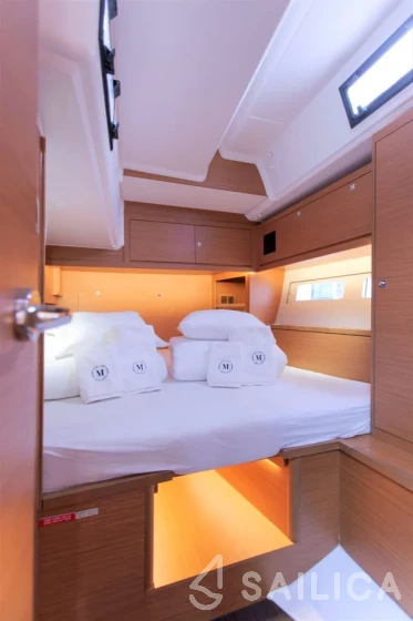 Dufour 530 - Yacht Charter Sailica