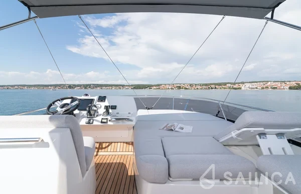 Prestige 46 - Yacht Charter Sailica