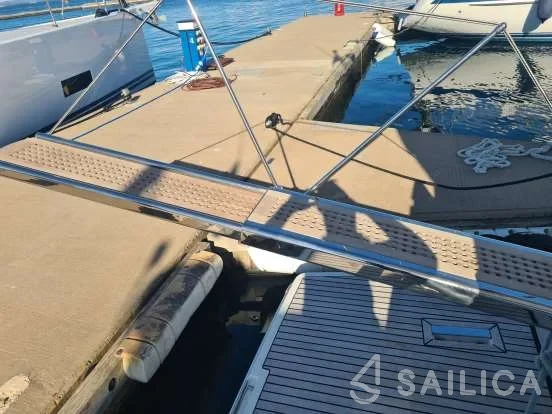 Prestige 46 - Yacht Charter Sailica