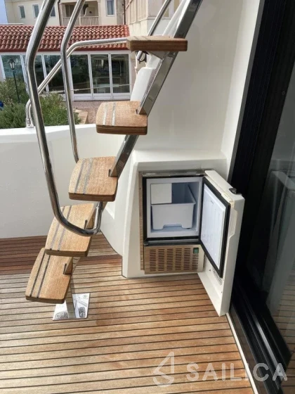 Prestige 46 - Yacht Charter Sailica