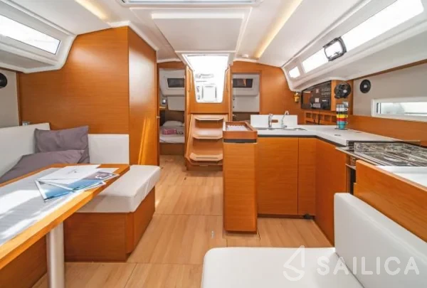Sun Odyssey 410 - Yacht Charter Sailica