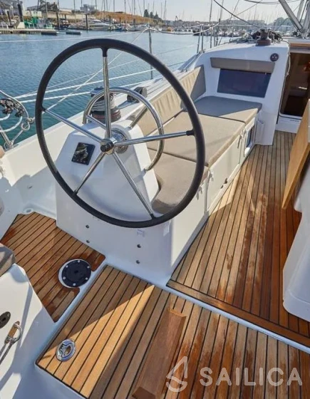 Sun Odyssey 410 - Yacht Charter Sailica