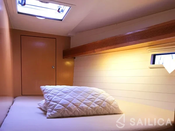 Bavaria 45 Cruiser - Yacht Charter Sailica