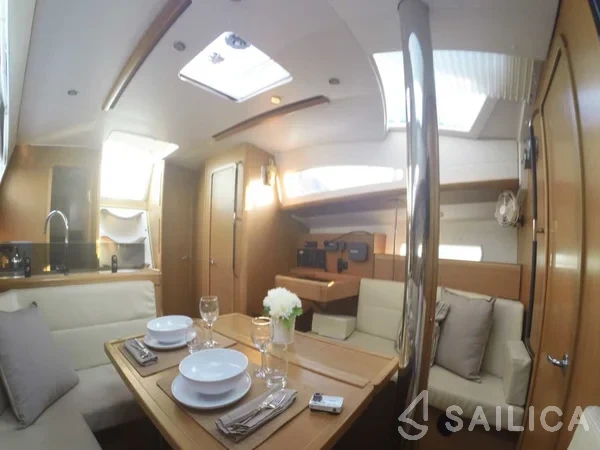 Sun Odyssey 42 DS - Yacht Charter Sailica