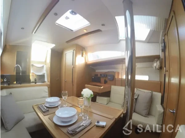 Sun Odyssey 42 DS - Yacht Charter Sailica