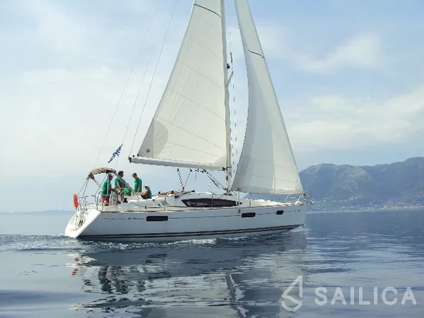 Sun Odyssey 42 DS - Yacht Charter Sailica