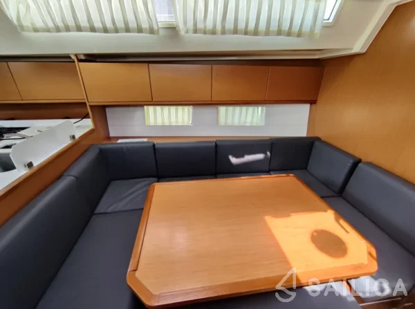 Bavaria C45 - Yacht Charter Sailica