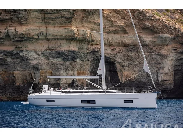 Bavaria C45 - Yacht Charter Sailica