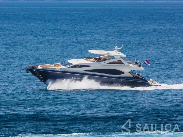 Sunseeker 86 - Yacht Charter Sailica