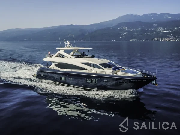 Sunseeker 86 - Yacht Charter Sailica