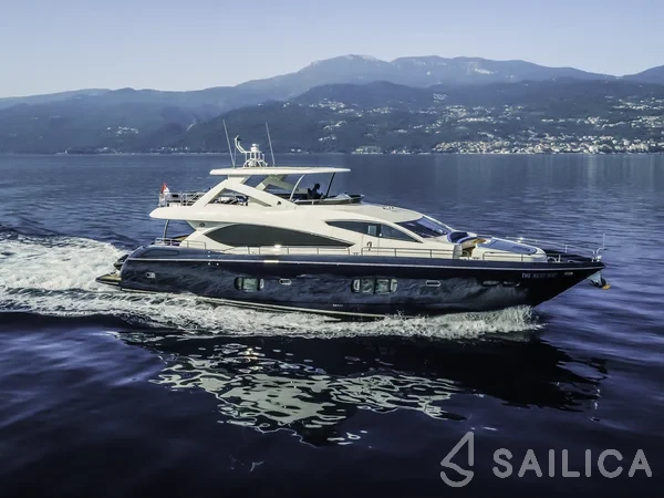 Sunseeker 86 - Yacht Charter Sailica