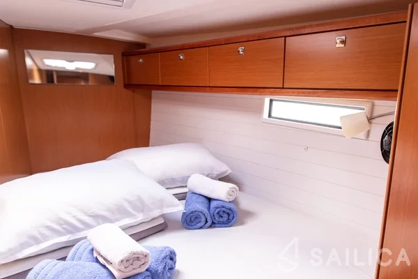 Bavaria 51 Cruiser - Yacht Charter Sailica