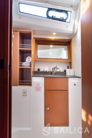 Bavaria 51 Cruiser - Yacht Charter Sailica