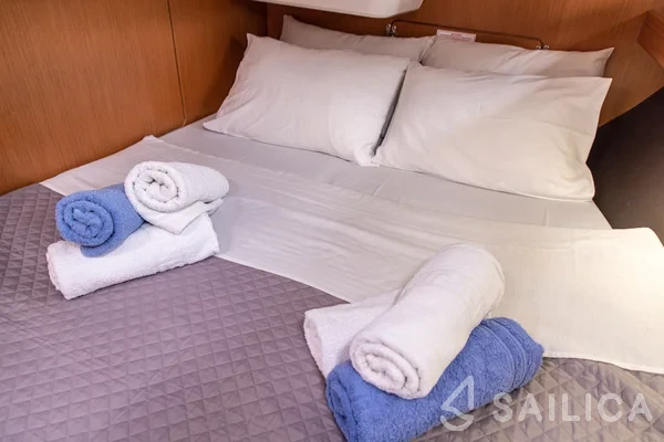 Bavaria 51 Cruiser - Yacht Charter Sailica