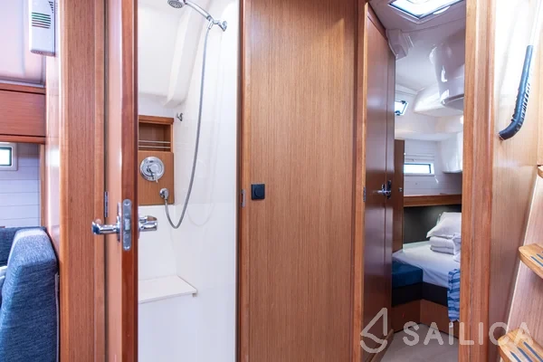 Bavaria 51 Cruiser - Yacht Charter Sailica