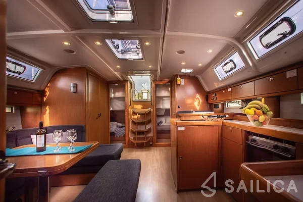 Bavaria 51 Cruiser - Yacht Charter Sailica