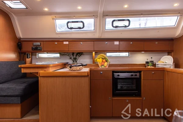 Bavaria 51 Cruiser - Yacht Charter Sailica